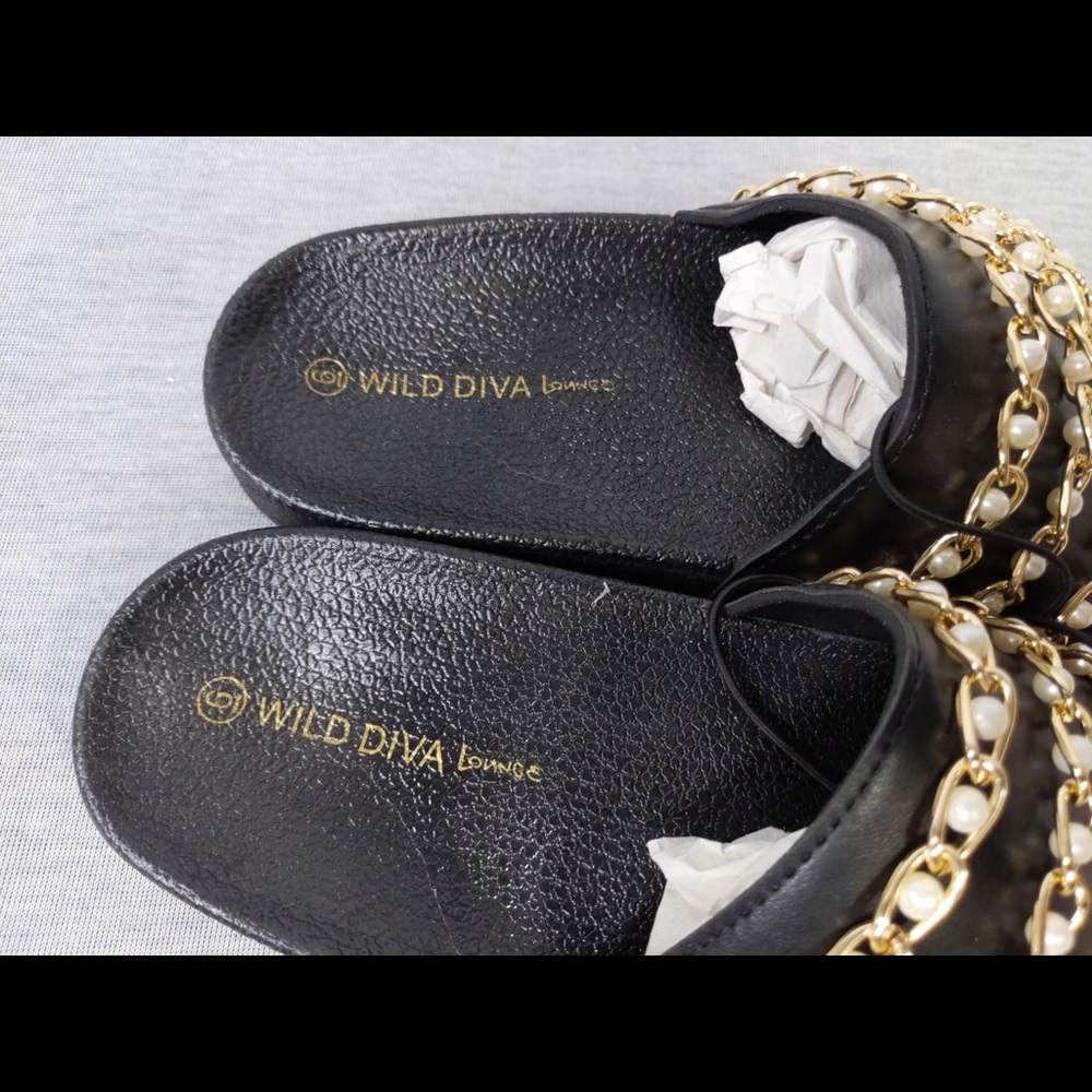 3x 👯‍♀️Host Pick⚡️ Wild Diva Lounge Matty-44 Chained Slide - Picture 6 of 8